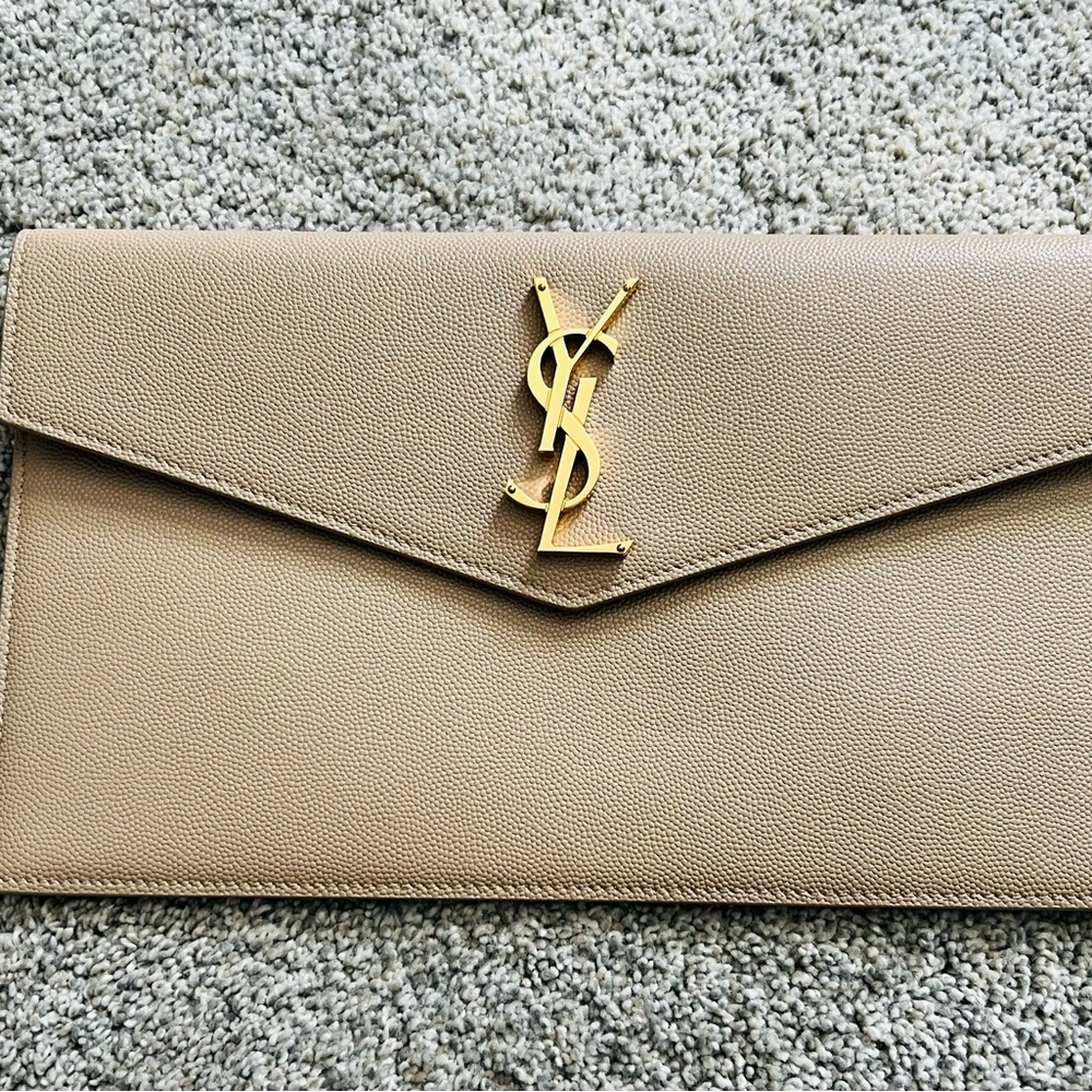 SAINT LAURENT Grain De Poudre Uptown Pouch (Dark Beige)